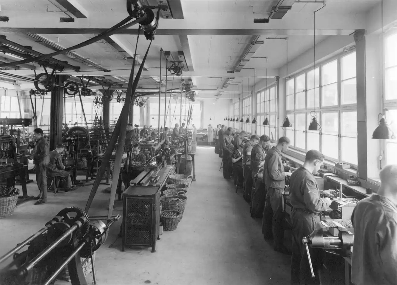 Unternehmensgeschichte Alfred Weigel Federnfabrik, Hersteller für technische Federn