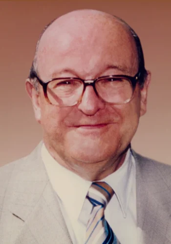 Siegfried Weigel: Unternehmensgeschichte Alfred Weigel Federnfabrik, Hersteller für technische Federn Siegfried Weigel: Unternehmensgeschichte Alfred Weigel Federnfabrik, Hersteller für technische Federn